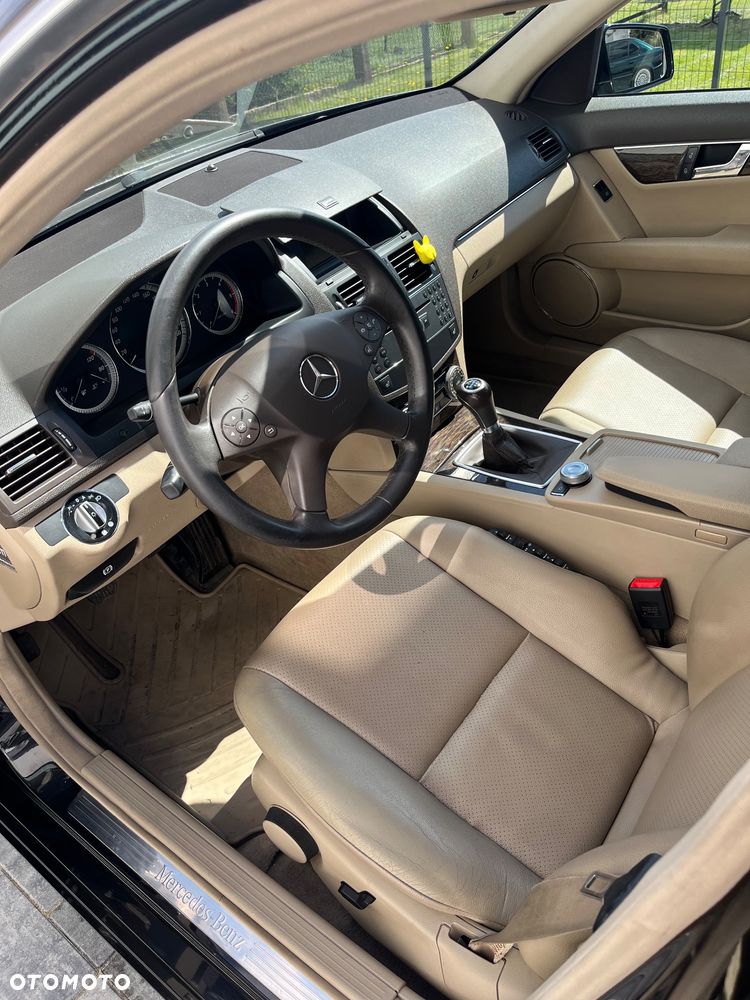 Mercedes-Benz Klasa C 320 CDI DPF Elegance - 21
