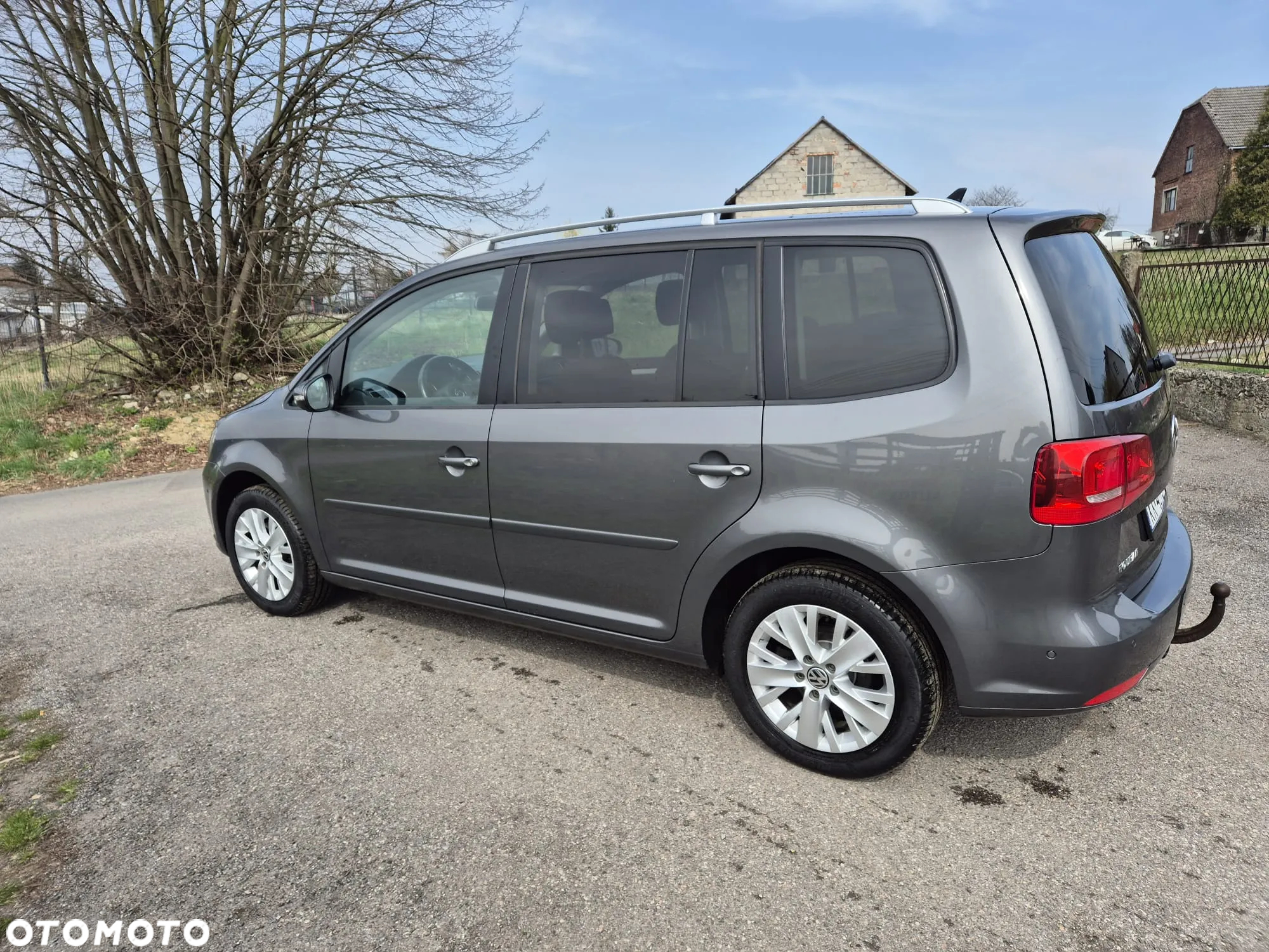 Volkswagen Touran 1.6 TDI DPF BlueMot Trendline - 3