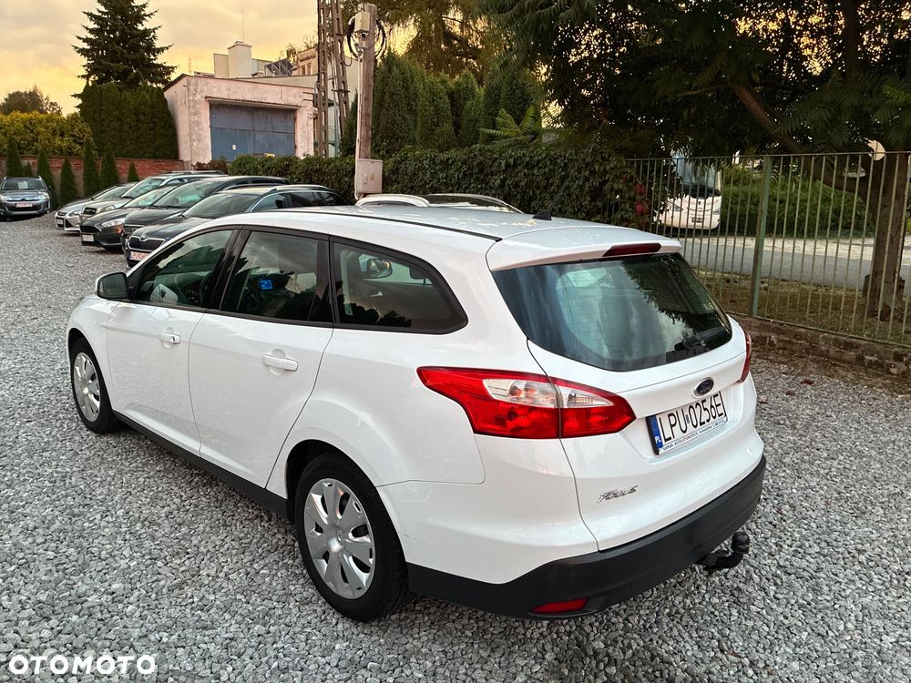 Ford Focus 1.6 TI-VCT Ambiente - 5