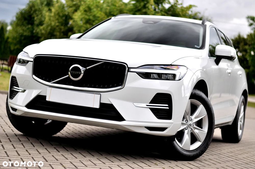Volvo XC 60 B4 B Geartronic Momentum Pro - 1