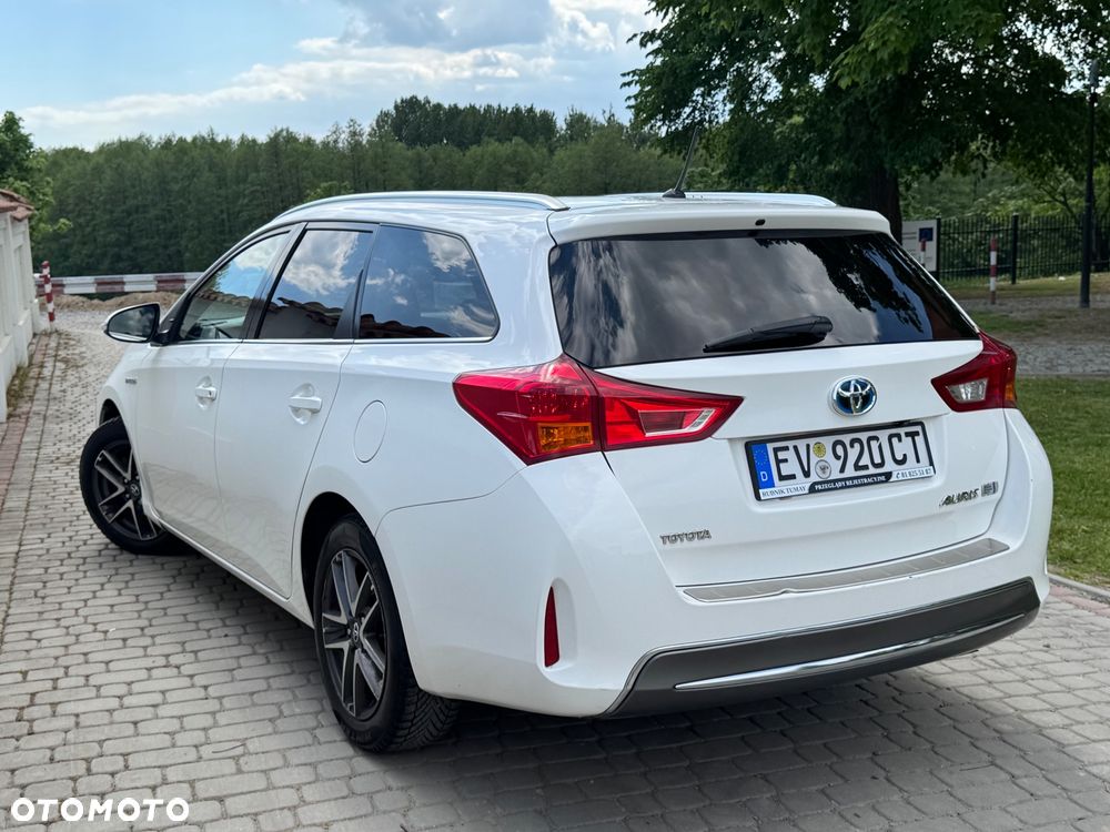 Toyota Auris - 11
