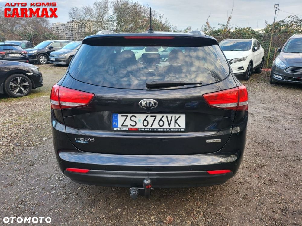 Kia Ceed 1.6 CRDi 136 ISG Platinum Edition - 6