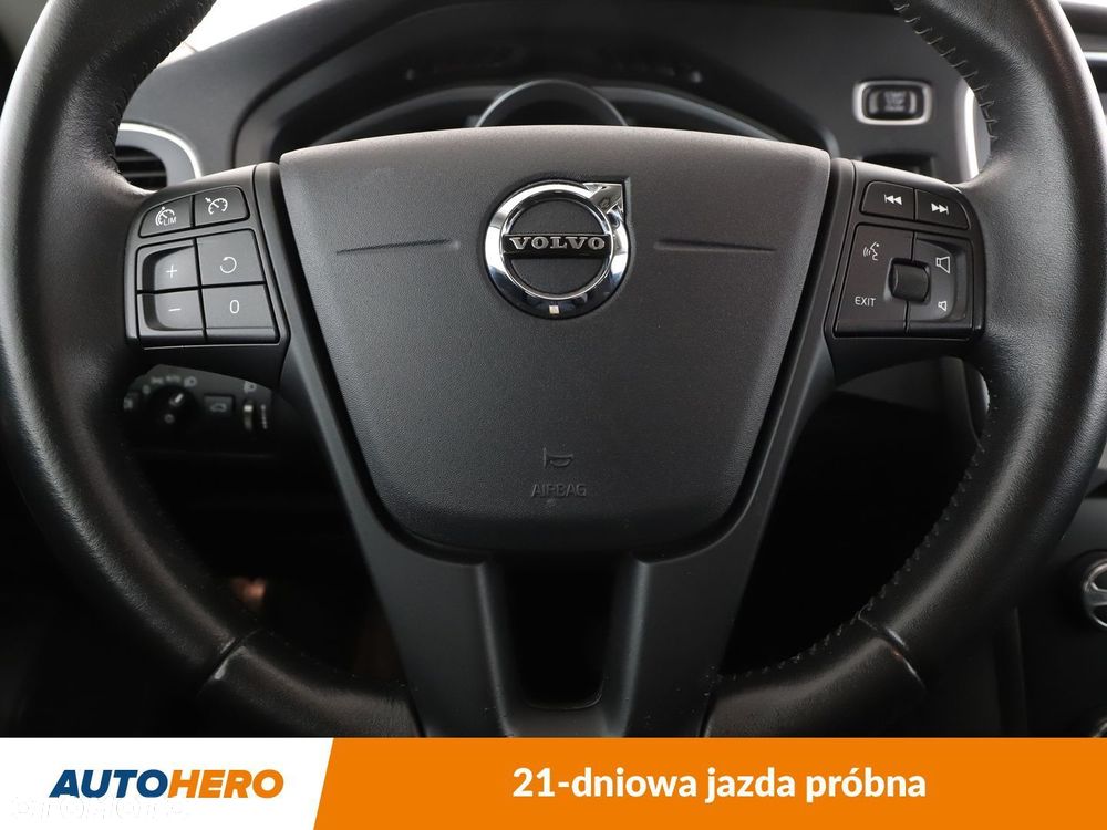 Volvo V40 D2 Kinetic - 19