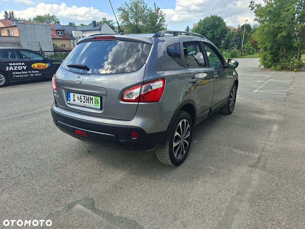 Nissan Qashqai 1.6 360 - 17
