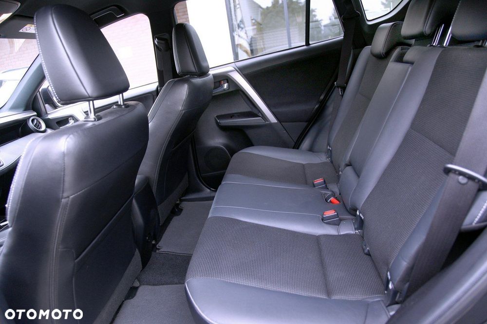 Toyota RAV4 2.0 D-4D 4x2 Start-Stop Executive - 16