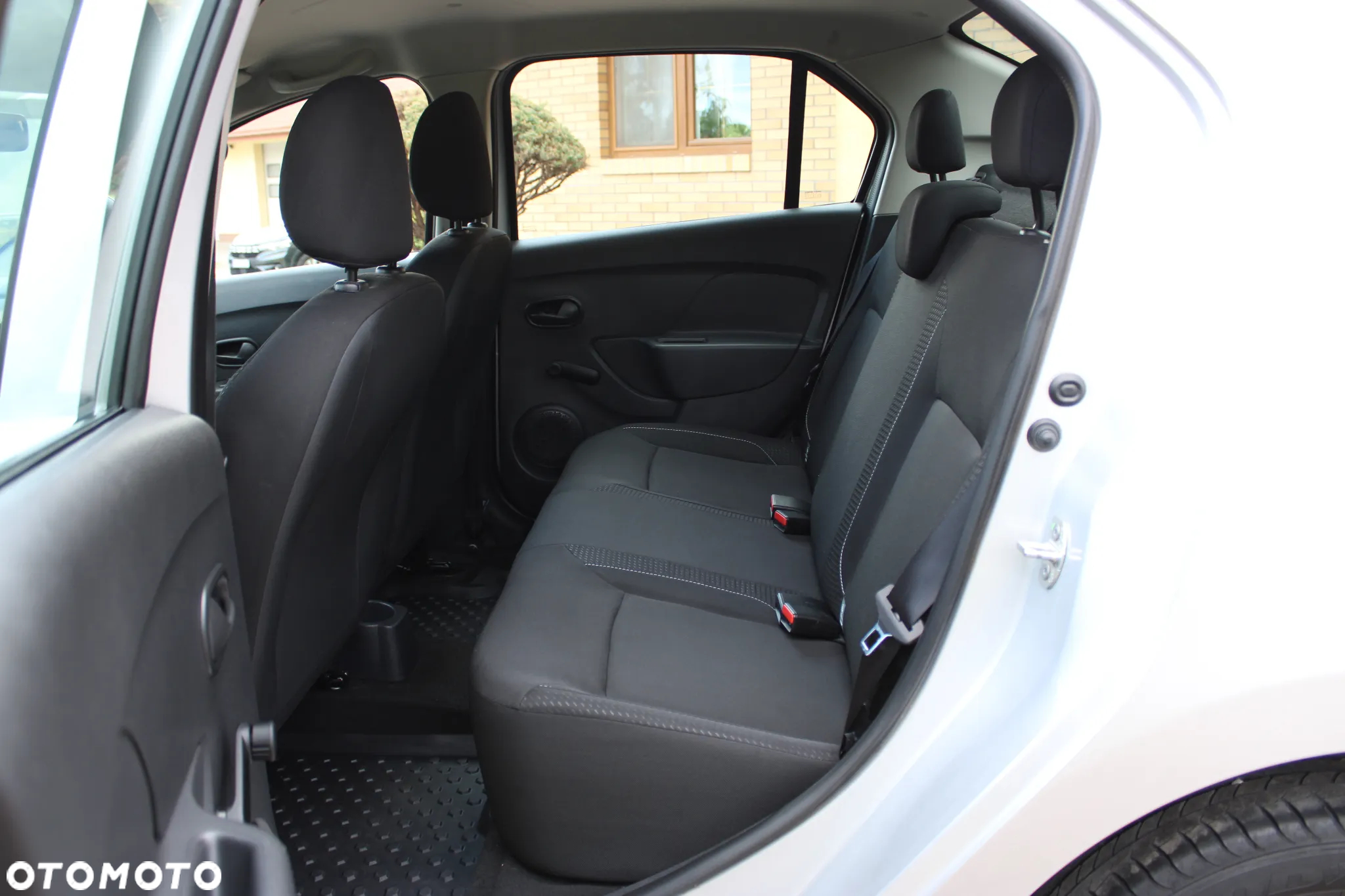 Dacia Logan 1.0 SCe Ambiance - 19