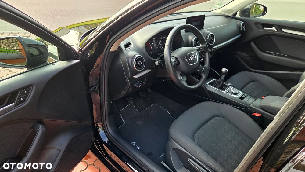 Audi A3 Sportback - 15