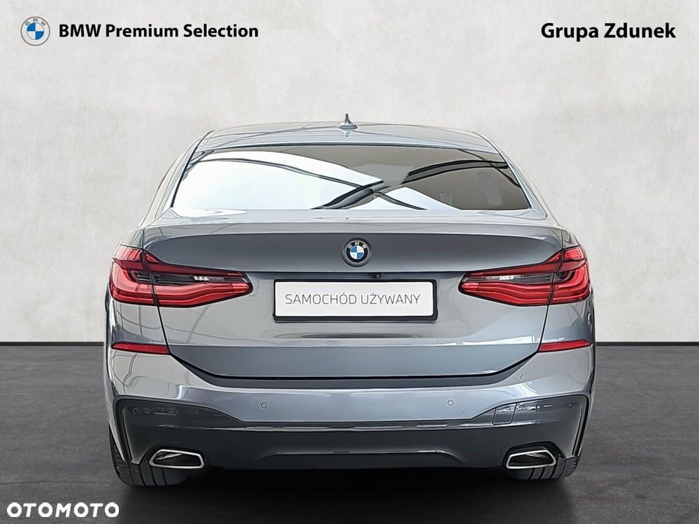 BMW 6GT - 6