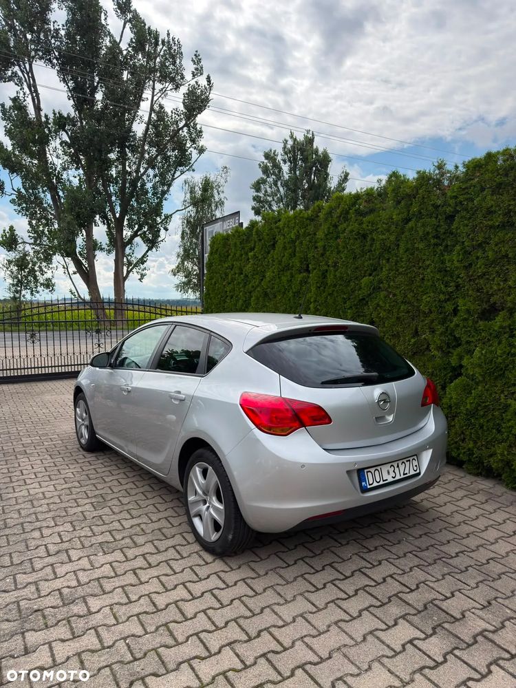 Opel Astra 1.6 Edition - 4