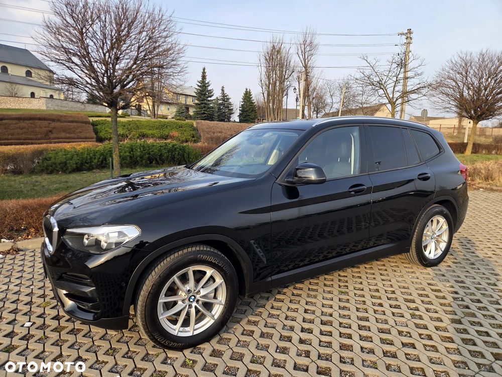 BMW X3 sDrive18d - 11