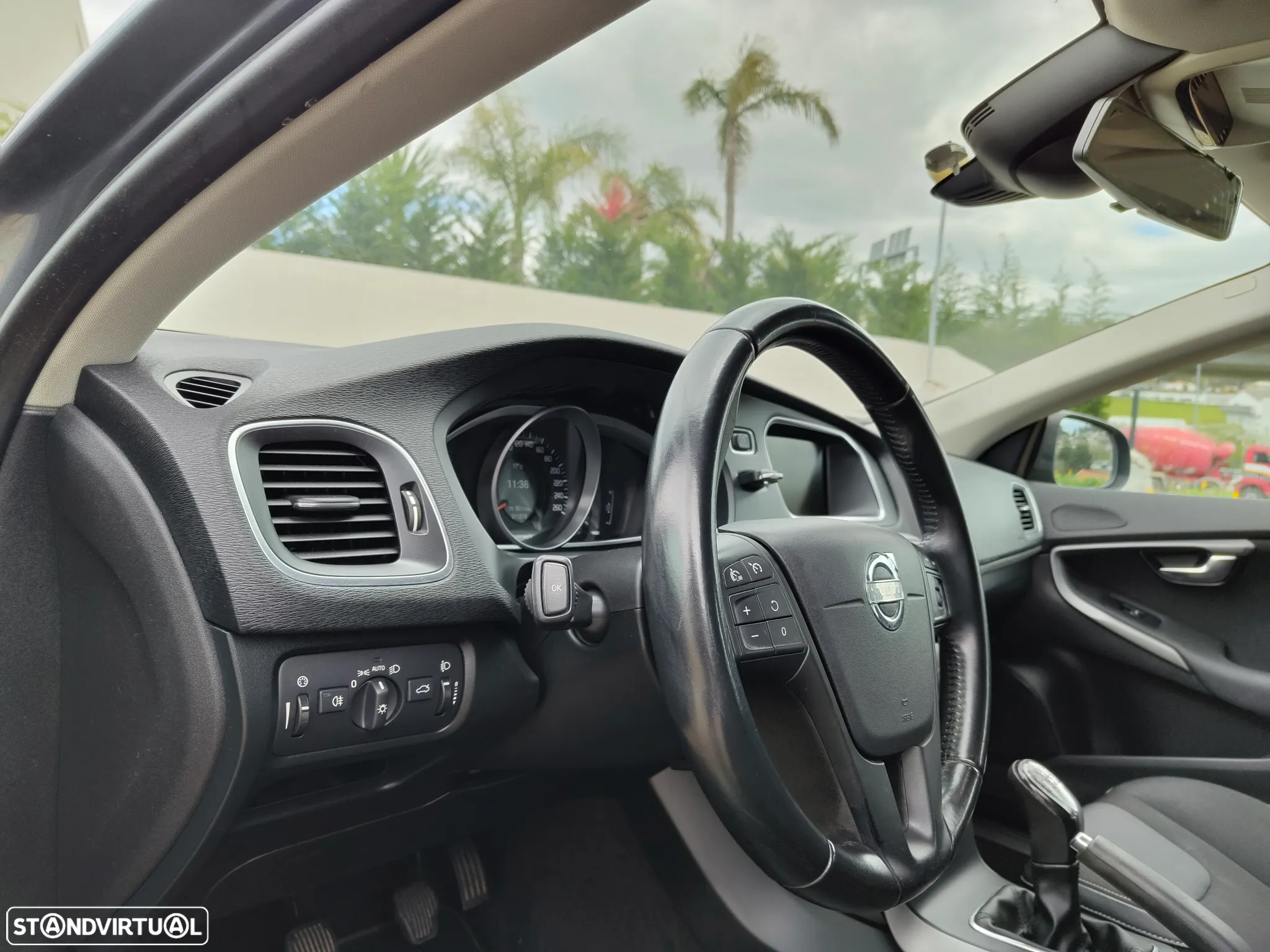Volvo V40 1.6 D2 Kinetic - 6