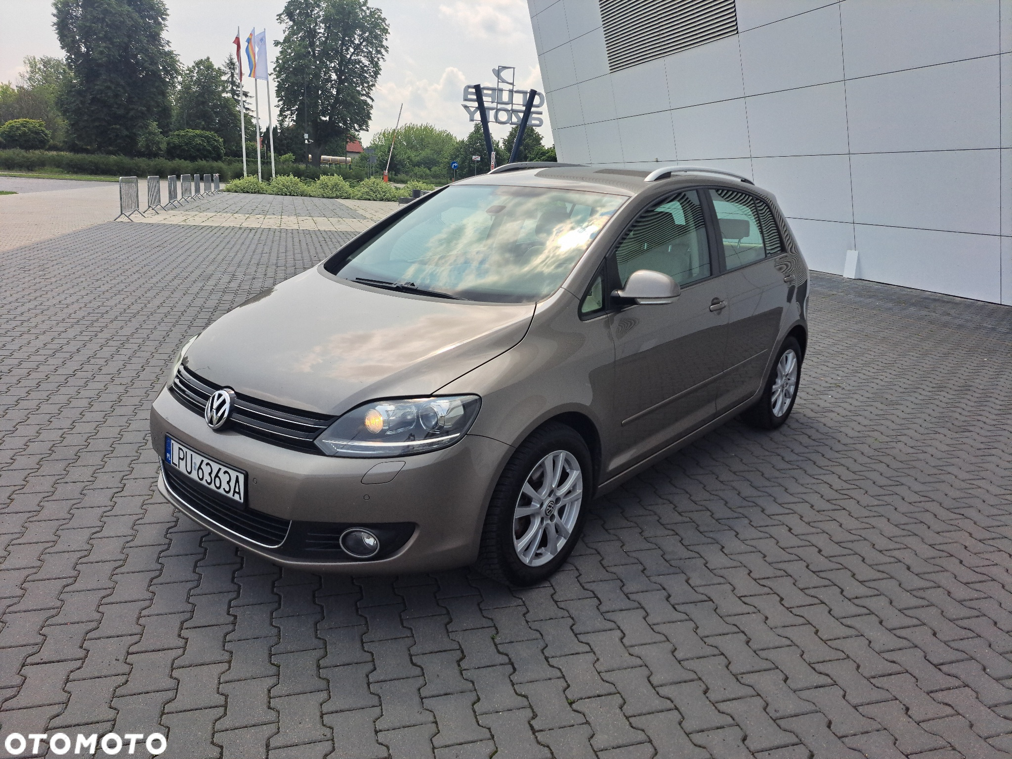 Volkswagen Golf Plus 1.6 TDI Highline DSG - 2