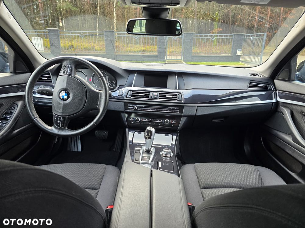 BMW Seria 5 520d - 12