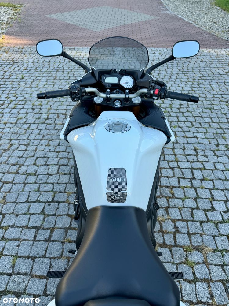 Yamaha FZ8 - 10