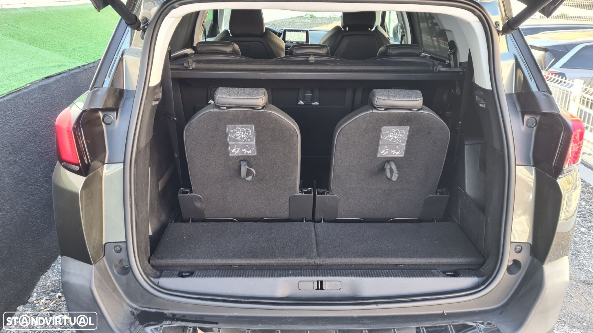 Peugeot 5008 - 55