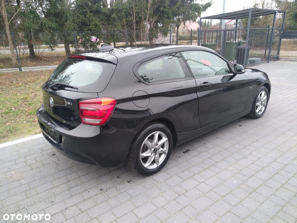 BMW Seria 1 116i Sport Line - 11