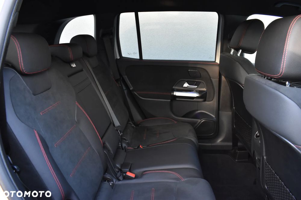 Mercedes-Benz GLB 200 4-Matic AMG Line 8G-DCT - 20