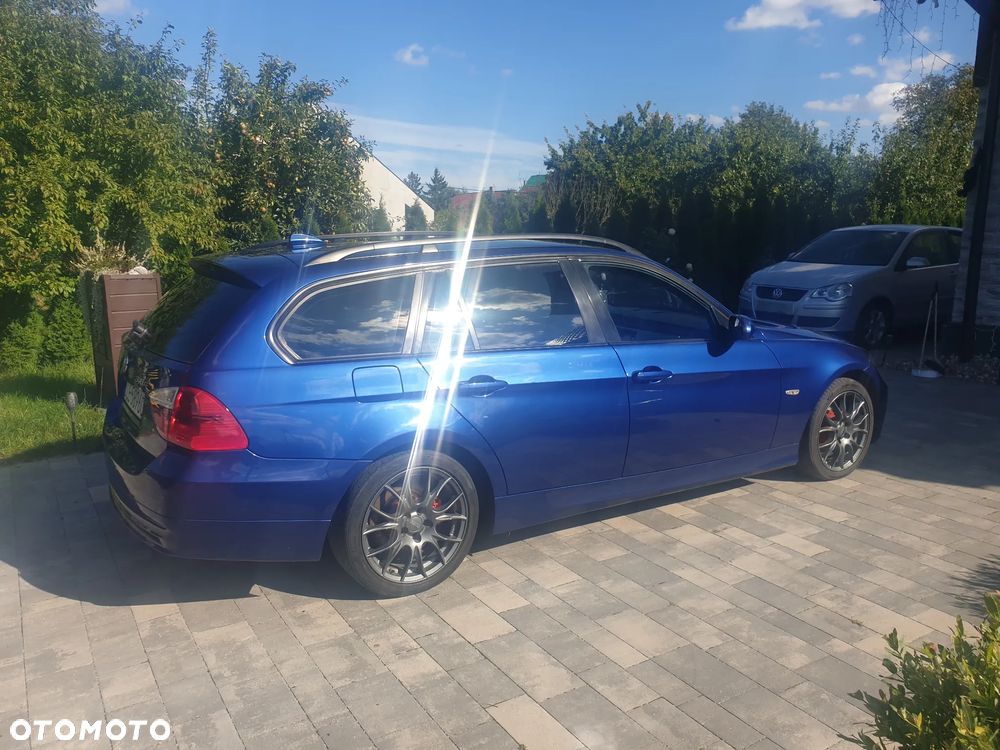 BMW Seria 3 318d - 31
