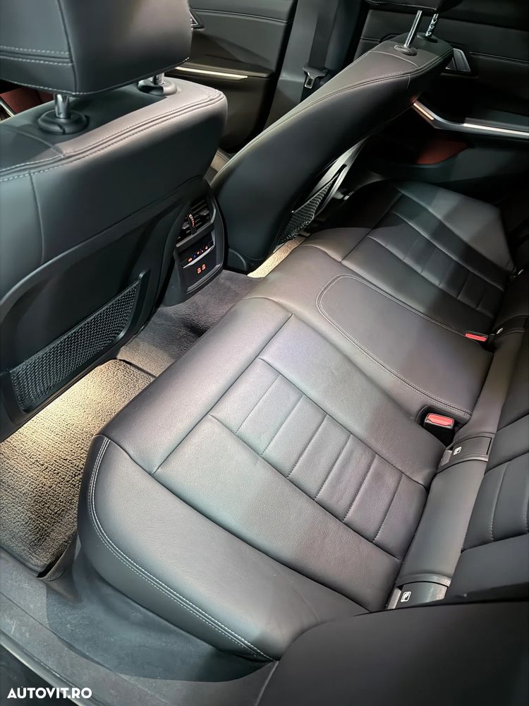 BMW Seria 3 320d xDrive AT - 7