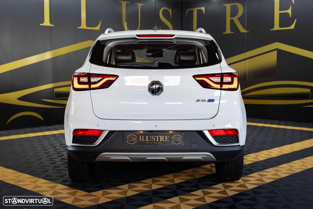 MG ZS EV 44.5 kWh Luxury - 5