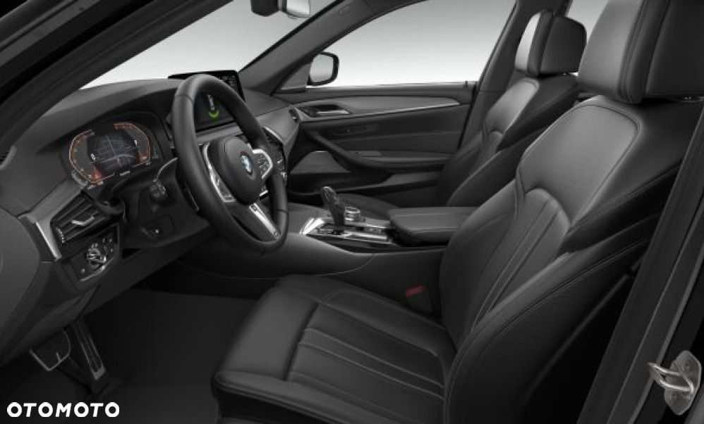 BMW Seria 5 540d xDrive mHEV M Sport sport - 4
