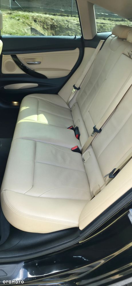 BMW 3GT 320d Sport-Aut Luxury Line - 8