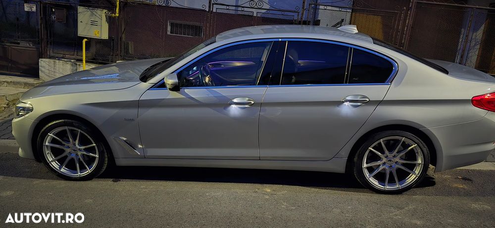 BMW Seria 5 520d xDrive AT - 21