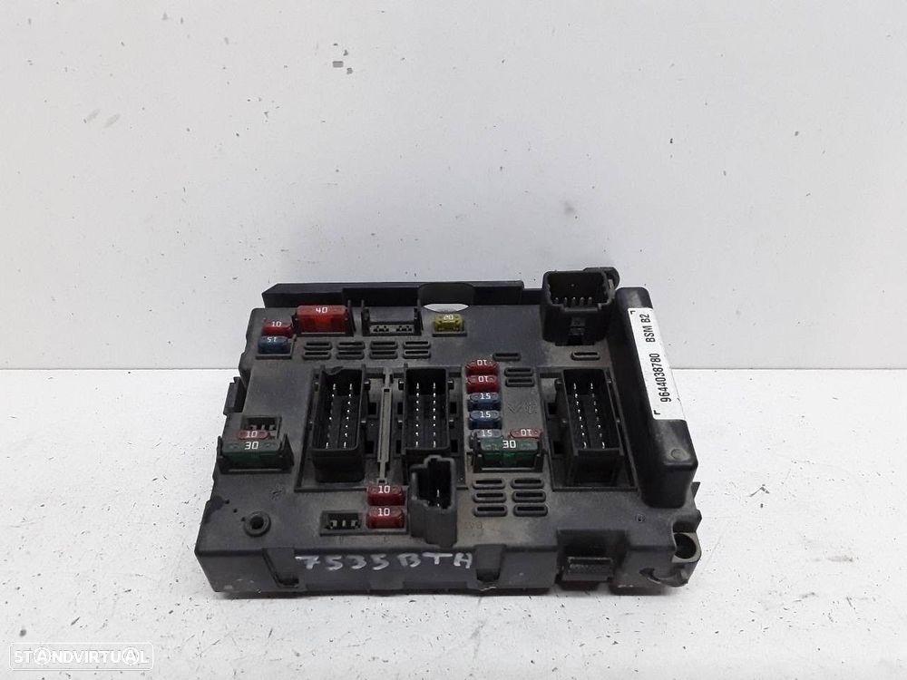 CAIXA RELÉS / FUSÍVEIS PEUGEOT 307 2001 - 3