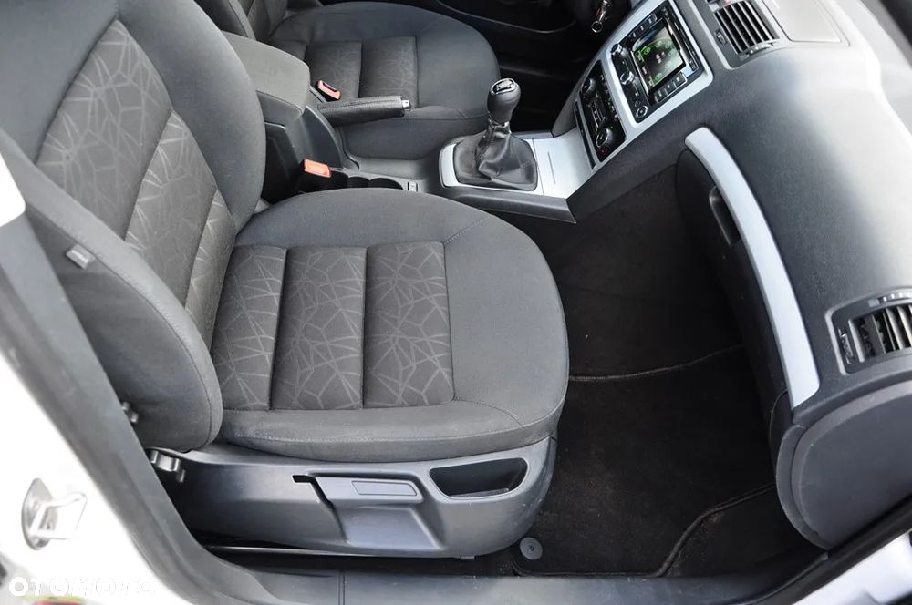 Skoda Octavia 1.4 TSI FAMILY - 28