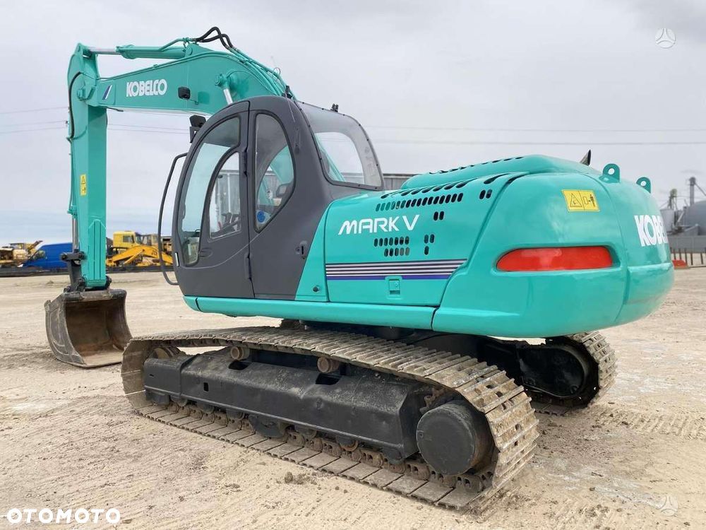 Kobelco SK-200 LC Mark V - 3
