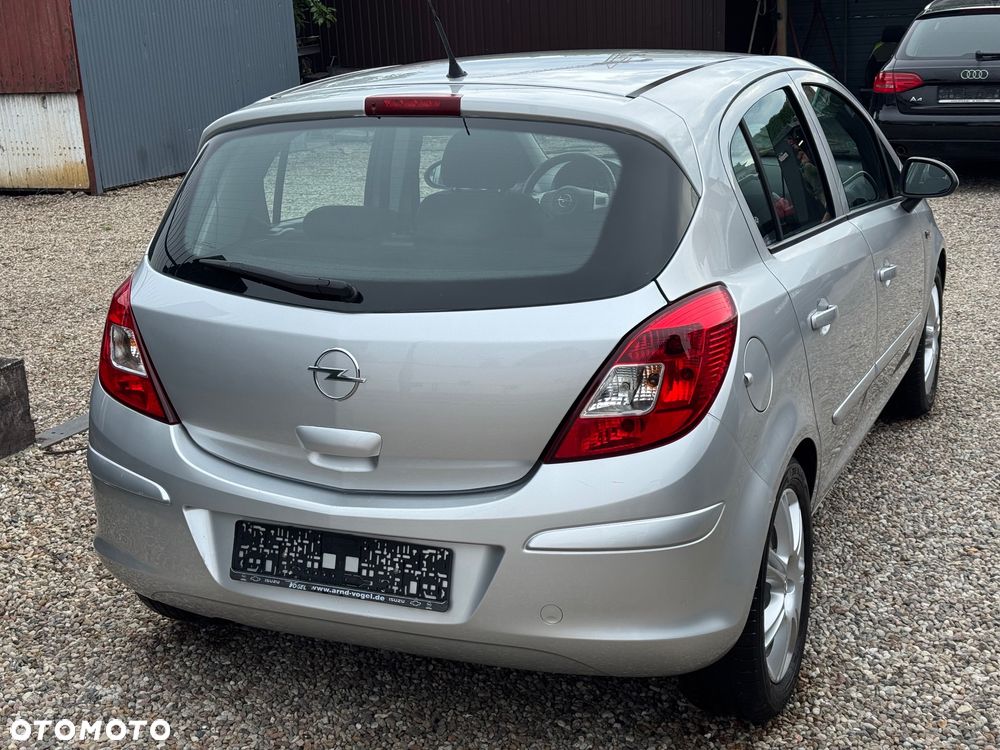 Opel Corsa 1.2 16V Comfort - 12