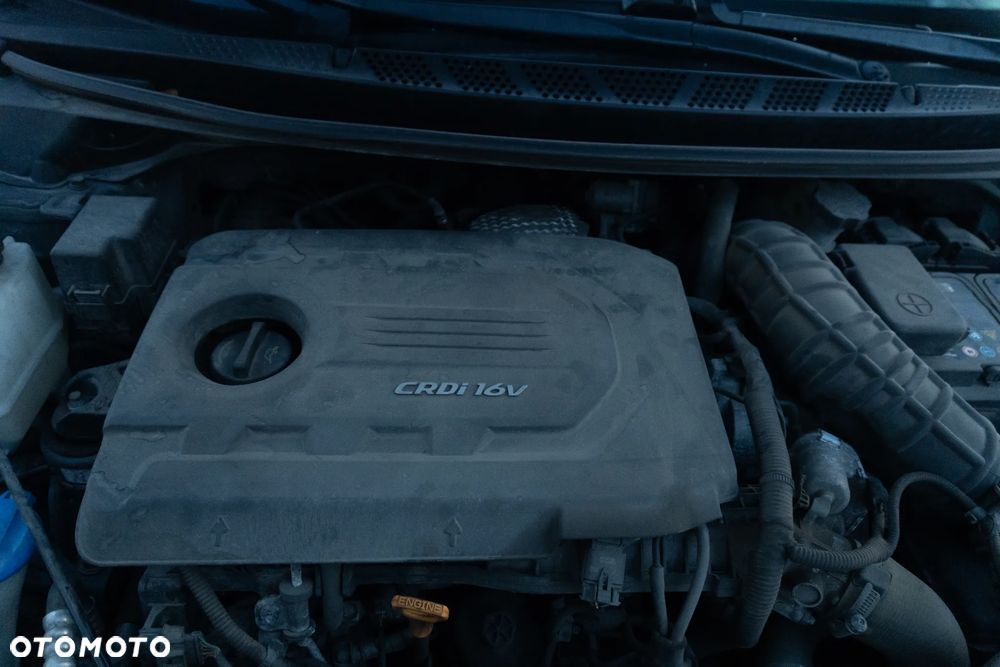 Kia Ceed 1.6 CRDi 136 ISG Spirit - 16