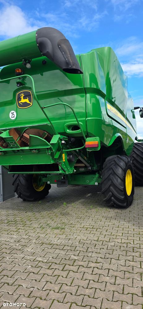 John Deere S770 - 4