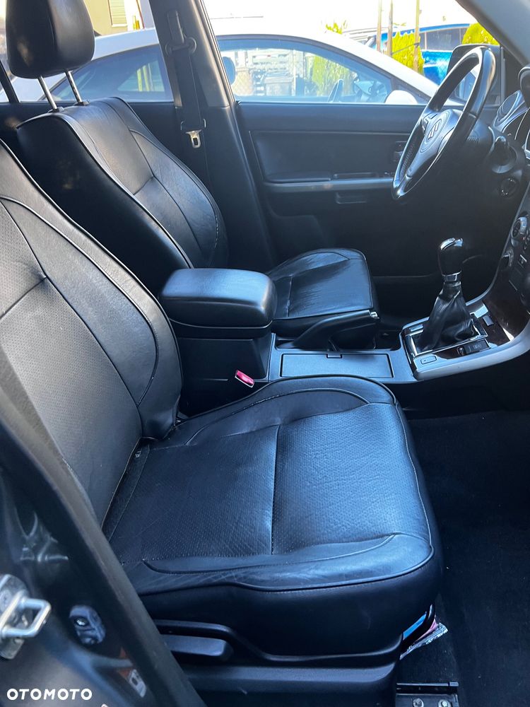 Suzuki Grand Vitara 2.0 De luxe - 8