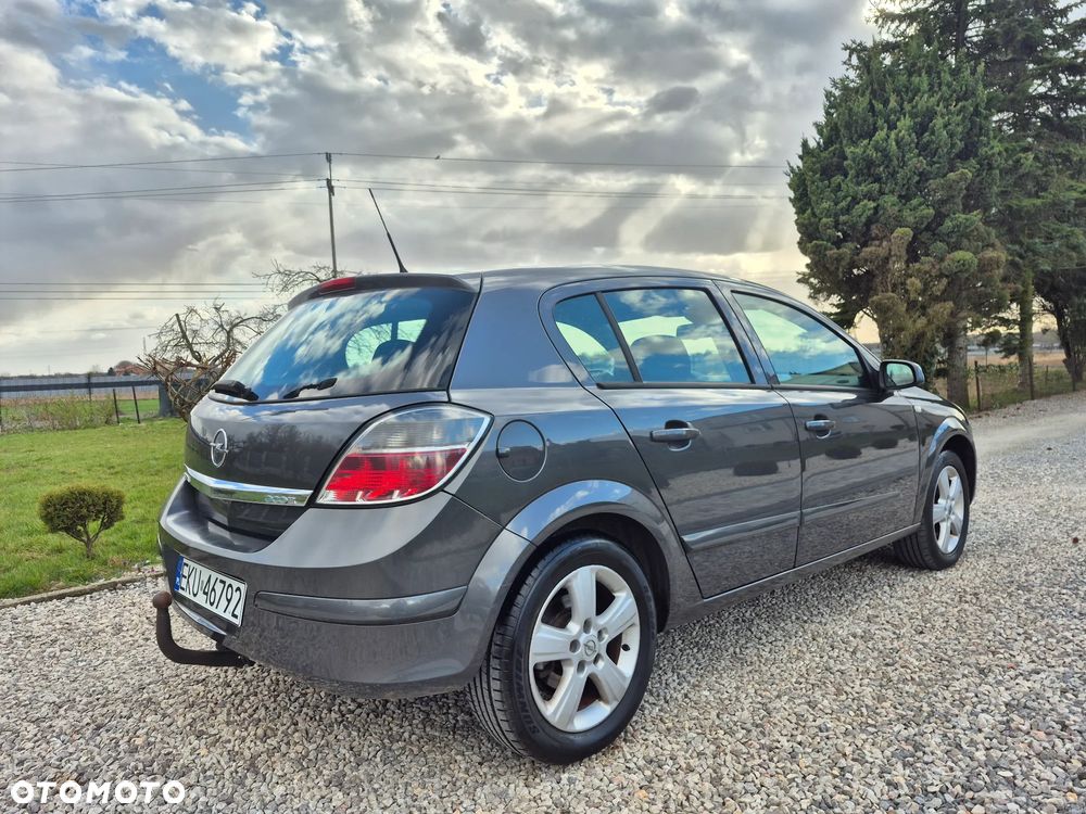 Opel Astra 1.4 Edition 111 Jahre - 10