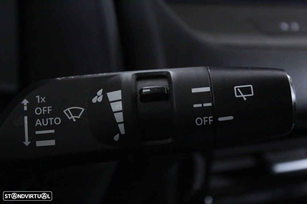 Nissan Qashqai 1.3 DIG-T N-Connecta LED Xtronic - 25