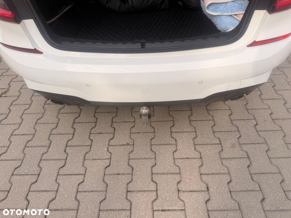 BMW Seria 3 318d M Sport - 16