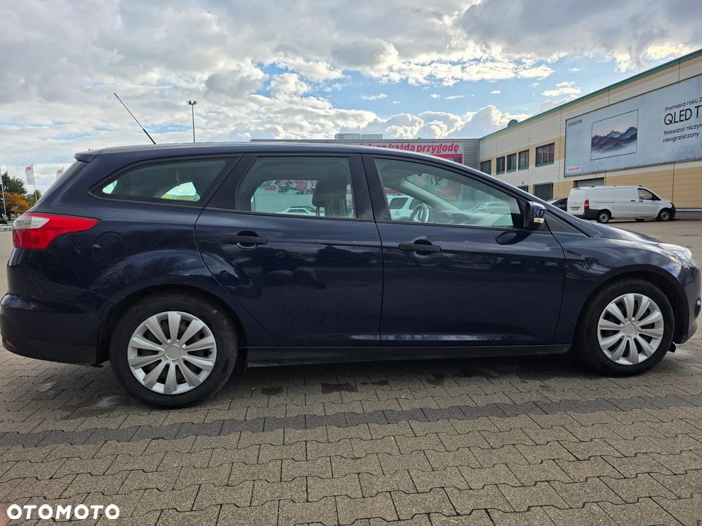 Ford Focus 1.6 TDCi Ambiente Start - 11