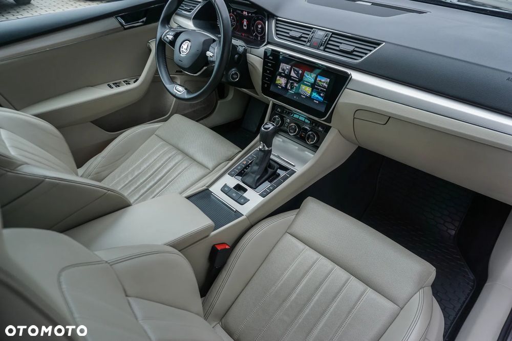 Skoda Superb 1.4 TSI Plug-In Hybrid L&K DSG - 37