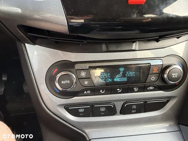 Ford Focus 1.0 EcoBoost Trend - 24