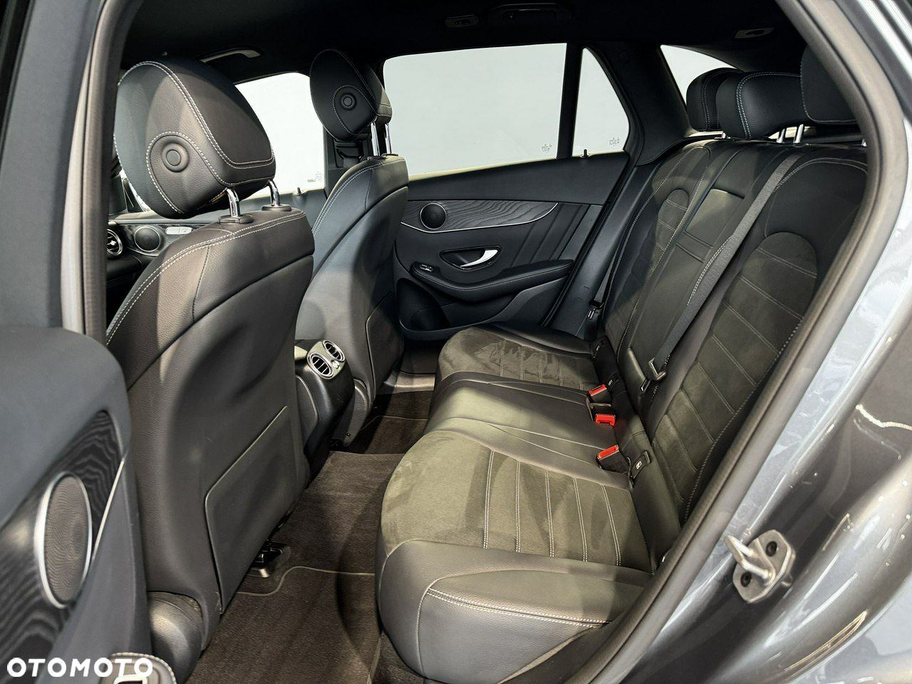 Mercedes-Benz GLC - 16
