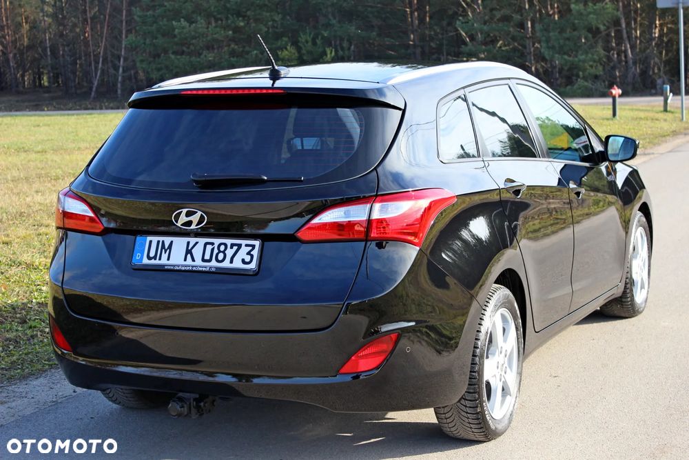 Hyundai i30 blue Kombi 1.6 GDi Style - 5