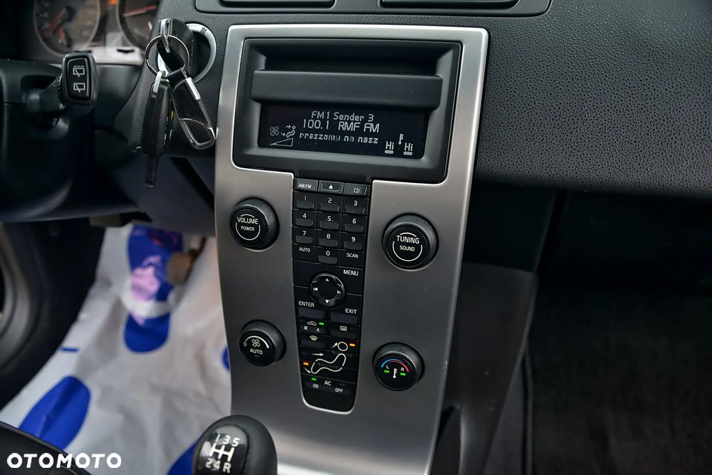 Volvo V50 1.8 Momentum - 29