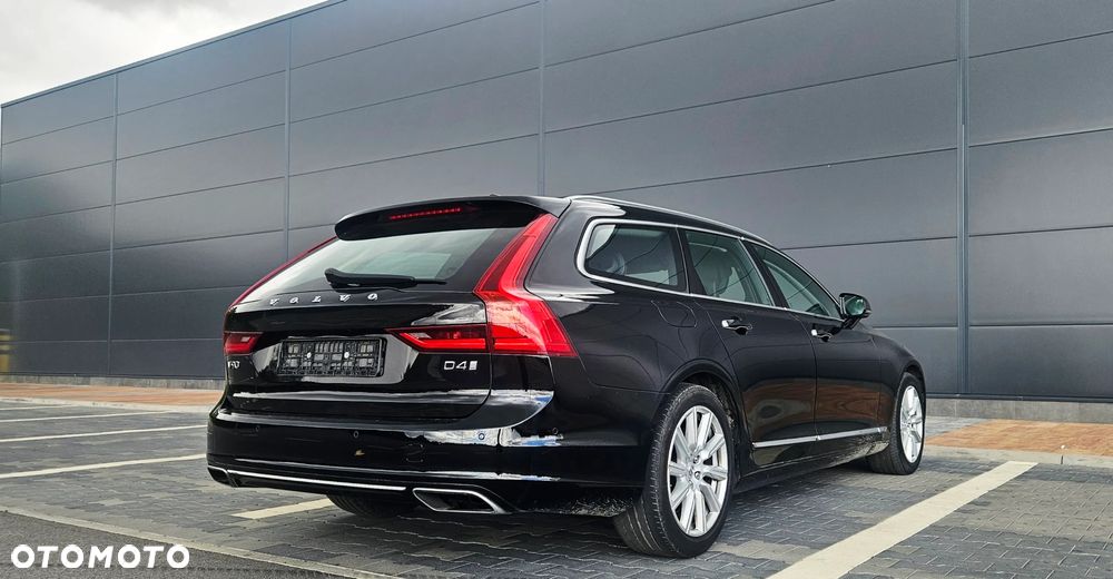 Volvo V90 D4 Inscription - 12