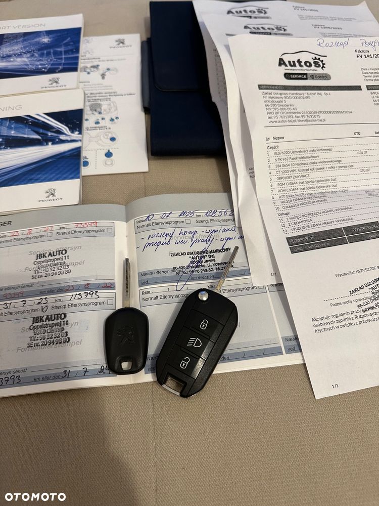 Peugeot 208 1.6 BlueHDi Allure S&S - 8