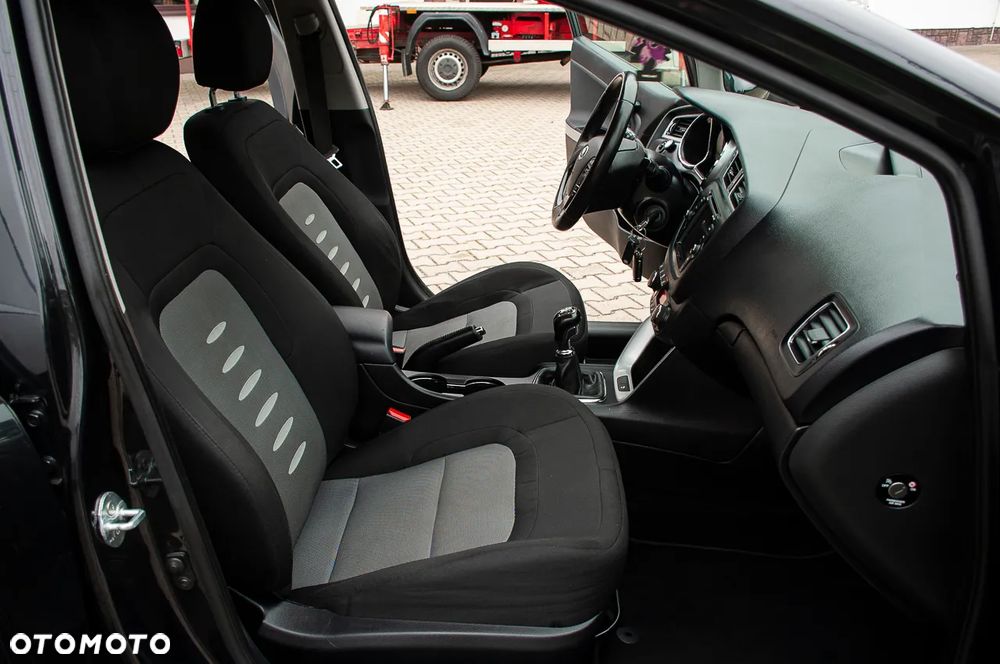 Kia Ceed 1.4 CVVT ISG Dream Team Edition - 33