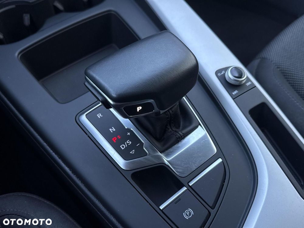 Audi A4 Limousine - 21