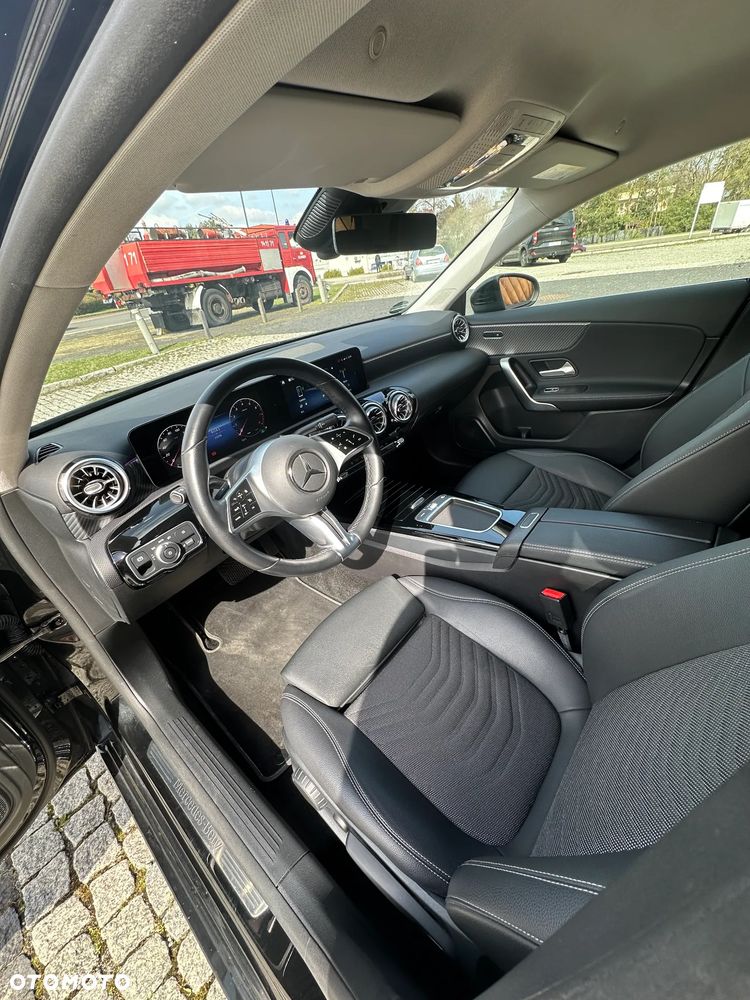 Mercedes-Benz Klasa A 180 7G-DCT Advanced Progressive - 11