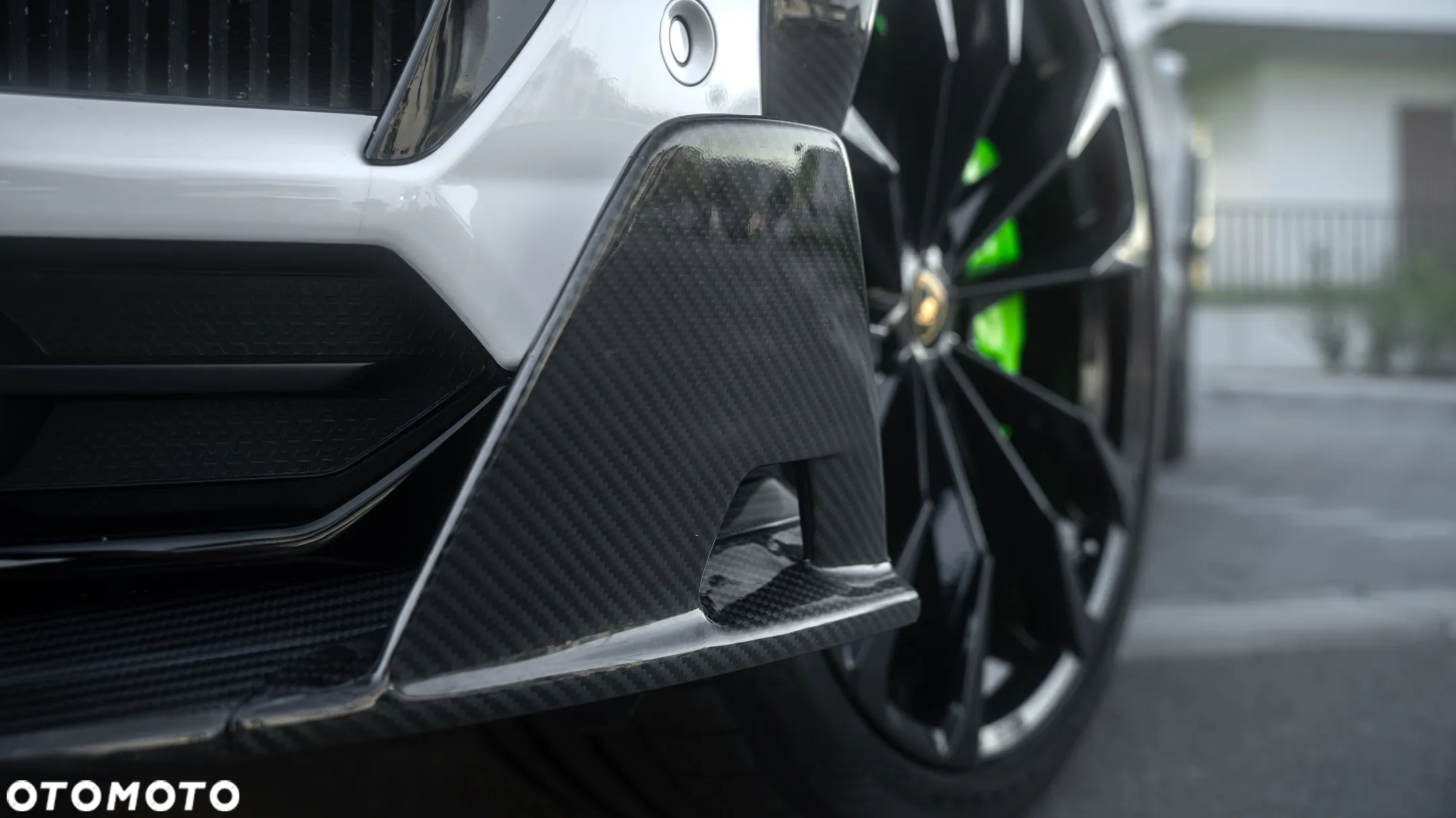 Lamborghini Urus Standard - 10