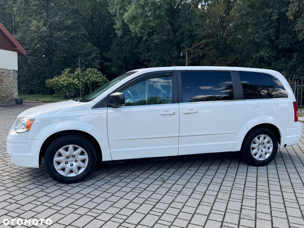 Chrysler Town & Country 3.3 LX - 2